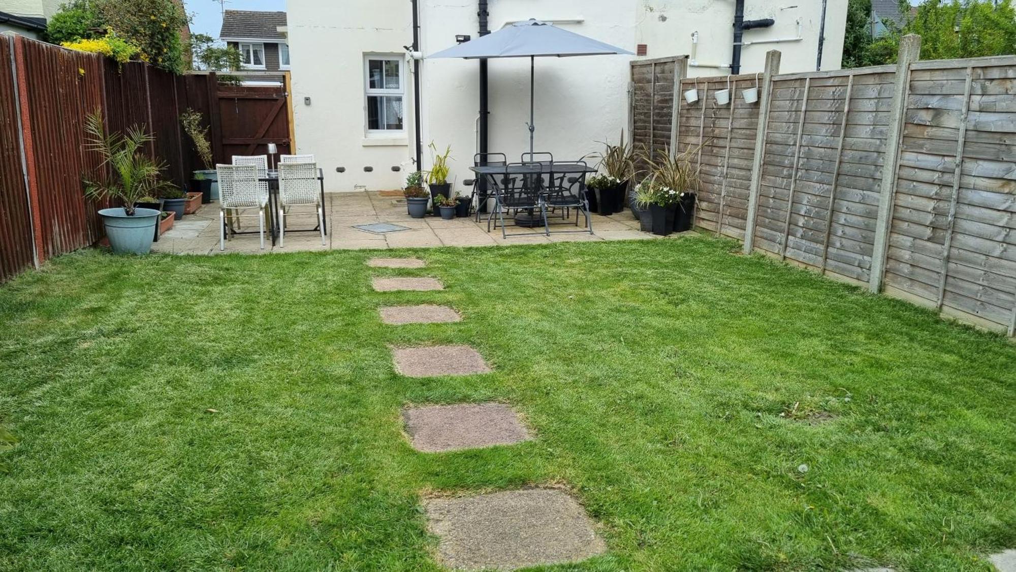 Entire House With Garden & Parking Nr Ashford Int Villa Exterior photo